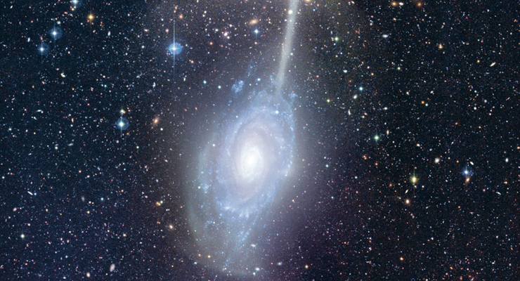 NASA 每日天文图片档案（7800 张图片,2011年）
