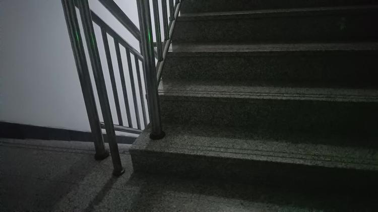 楼道摔倒数据集