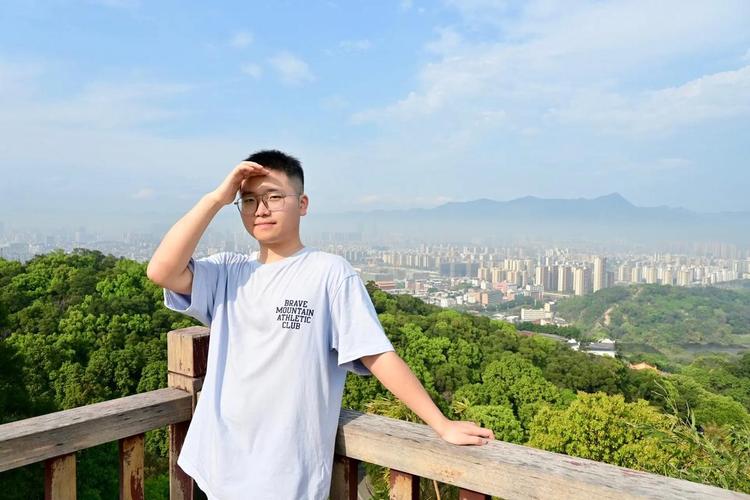 普通人和明星数据集