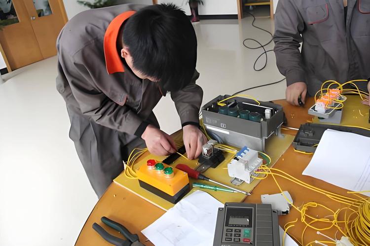 2016年电工数学建模竞赛负荷预测数据集