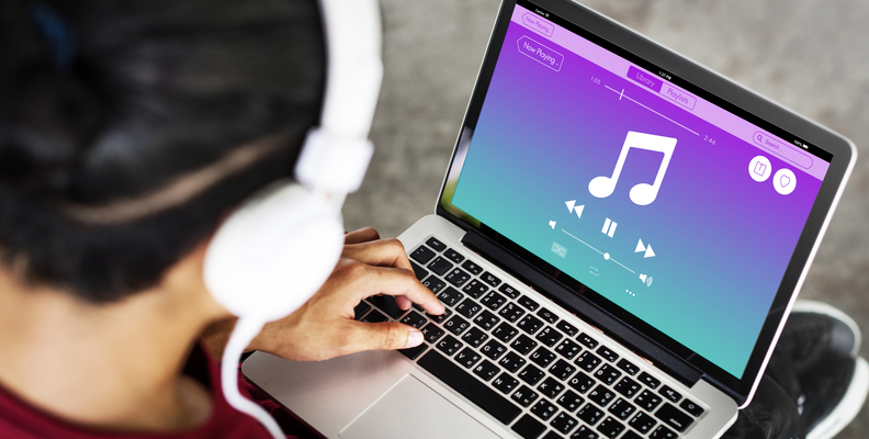 YouTube 上最受欢迎的歌曲 – 2025 年